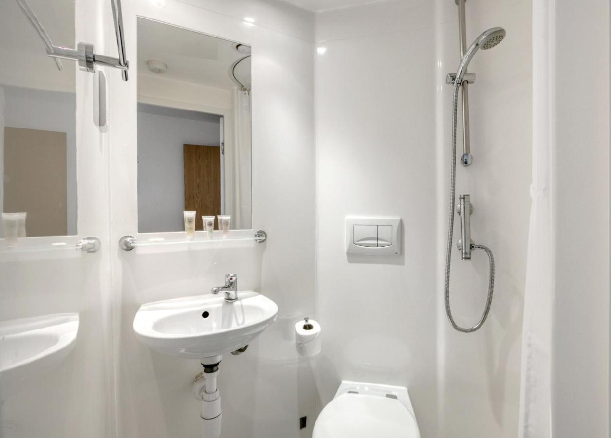 Central Single Room With Shared Kitchen In Luton Лутон Екстер'єр фото