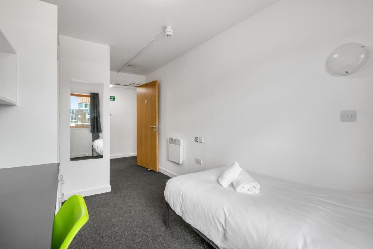 Central Single Room With Shared Kitchen In Luton Лутон Екстер'єр фото